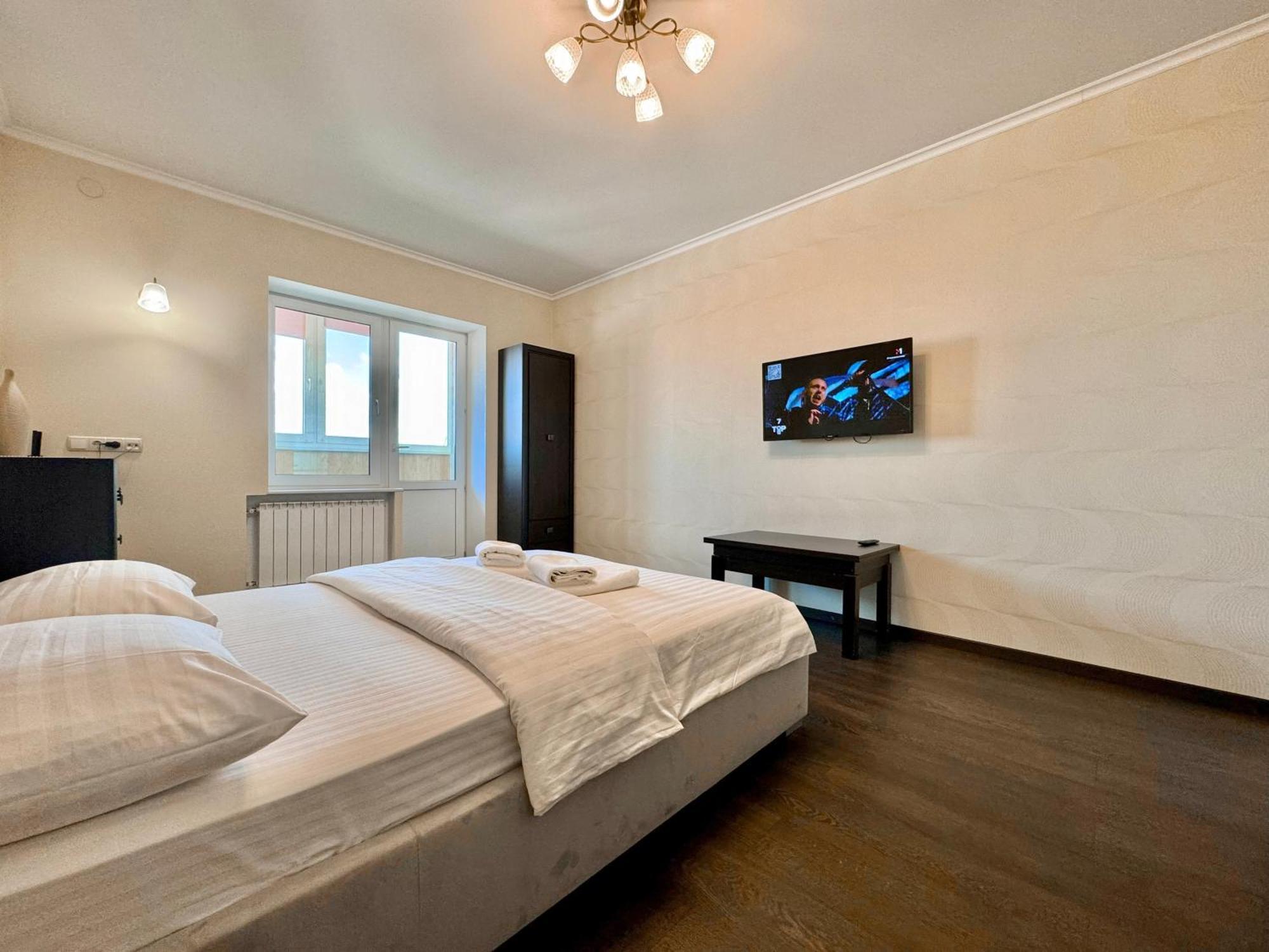 Apartpoltava Світлі Просторі Апартаменти 80М2 , 2-Окремі Кімнати, Новобудова Центр Чек Банківський Exteriör bild