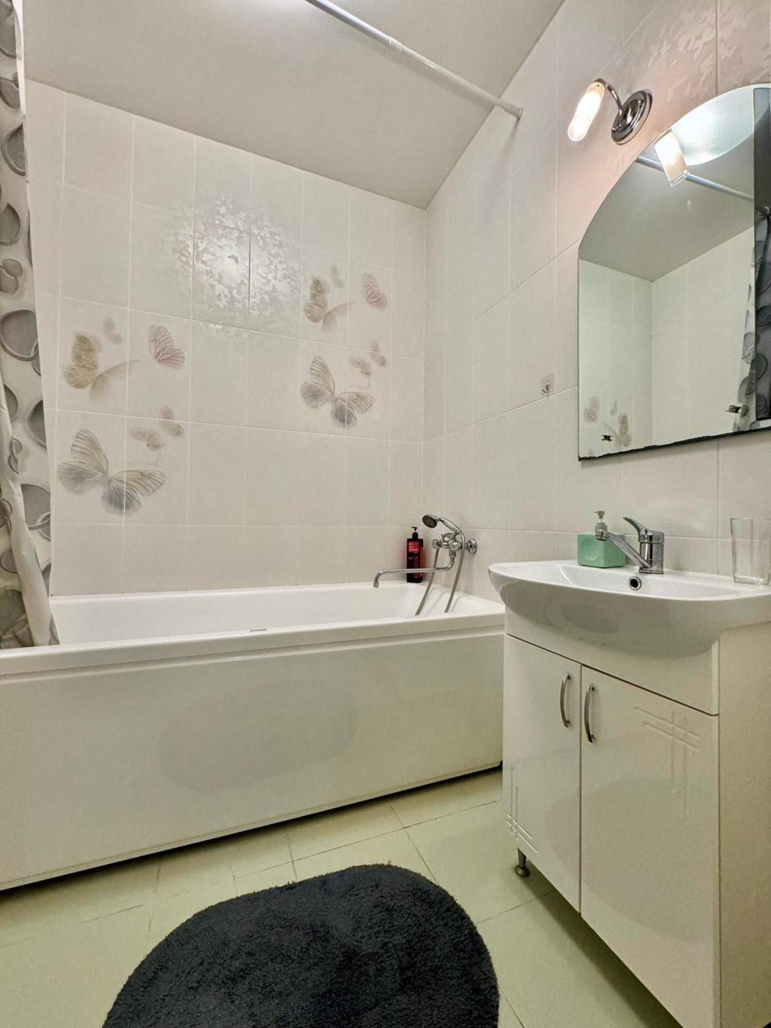 Apartpoltava Світлі Просторі Апартаменти 80М2 , 2-Окремі Кімнати, Новобудова Центр Чек Банківський Exteriör bild