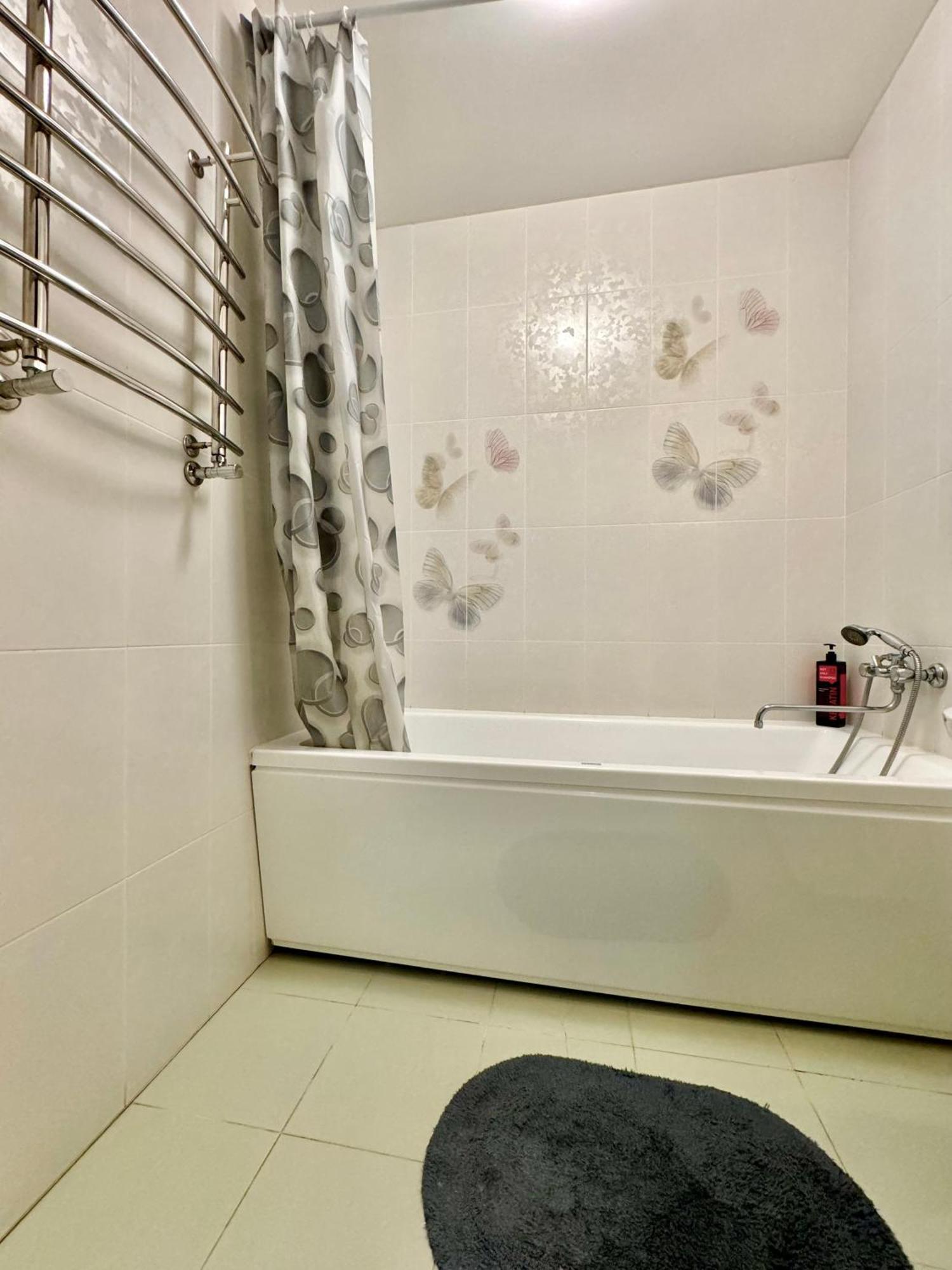 Apartpoltava Світлі Просторі Апартаменти 80М2 , 2-Окремі Кімнати, Новобудова Центр Чек Банківський Exteriör bild